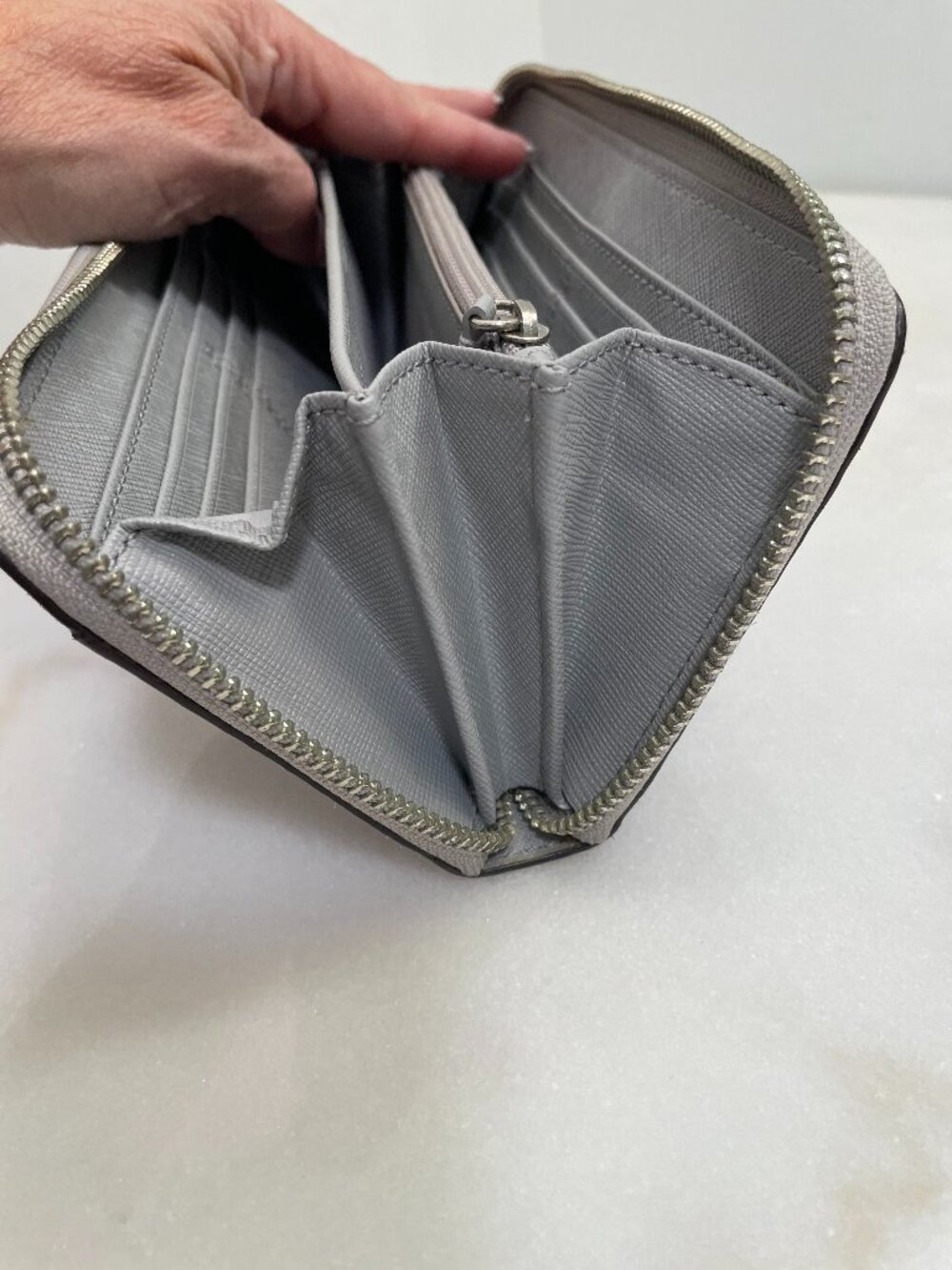 Coach Gray Snakeskin Leather Accordion Style Zip Around Wallet - Picture 13 of 16